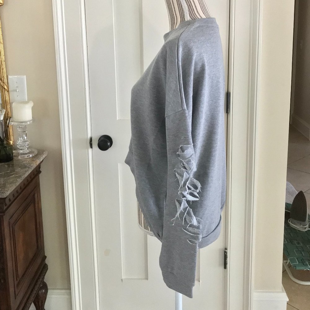 Unique Find Hi-Lo Hem Sweatshirt Top Ripped Sleeves S M L Heather Grey Crewneck - Picture 10 of 16